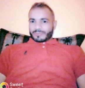 Hello everyone.my name is Mohamed l'm 40 years old I am Algerian I'm looking for loyal friends I car