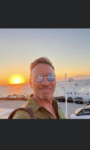 Salut Moi c’est Jérôme je suis nouveau je recherche à discuter et faire de nouvelle rencontre je sui