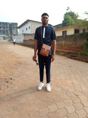 Jeune camerounais célibataire à la recherche de l'âme soeur 
