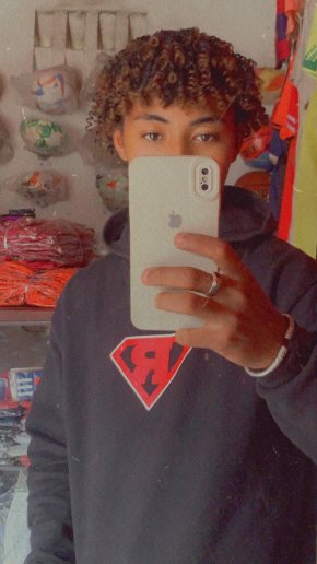 Je cherche une belle fille, taille fine et propre 