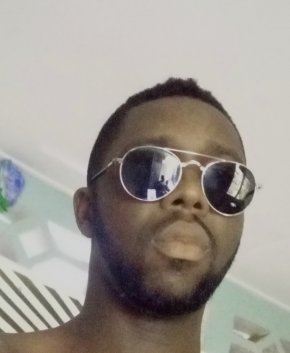 Je recherche une relation amicale Aboutissant a une relation serieuse et voir plus 