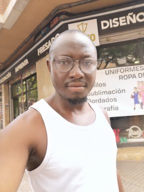 Je cherche une relation sérieuse avec une personne disponible 