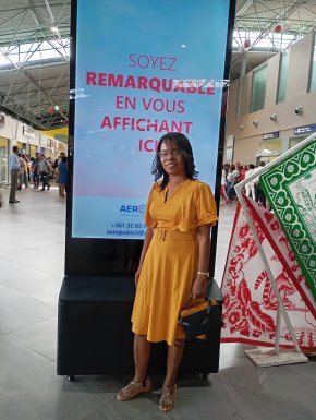  femme célibataire  à la recherche un homme célibataire 