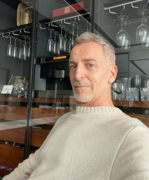 À la recherche d’une relation sérieuse avec une femme sérieuse 