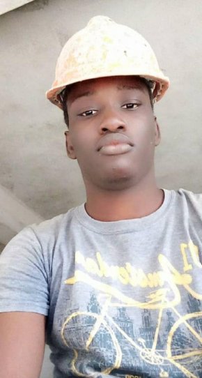 je suis homme qui cherche des femmes à baisser et j'aime beaucoup suis un homme qui cherche des femm