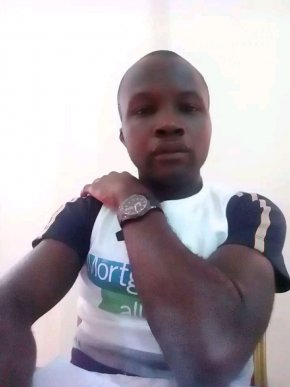 Je suis kanga kouakou Elysé jeune ivoirien vivant à Gagnoa