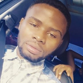 Je suis à la recherche d'une relation oureuse