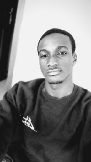 Je cherche  une femme pour lui faire plaisir et tout ce que vous voulez