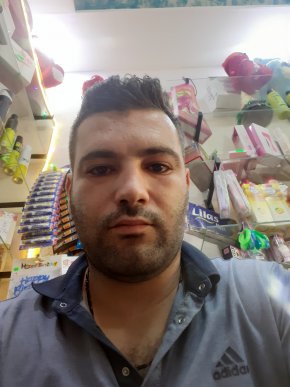 Meu nome é Khaled da Argélia, estou procurando uma mulher para ser esposa. Tenho 31 anos, resido na 
