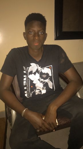 Je suis célibataire je cherche une copine une relation sérieuse et j’ai hâte de rencontré quelqu’un 