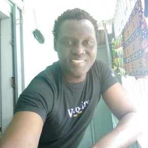 Recherche une femme aimante pour une vie heureuse à deux