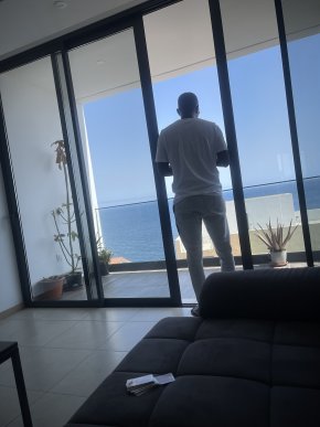 Have fun with serious people, i have my own view in life : Work hard party hard 