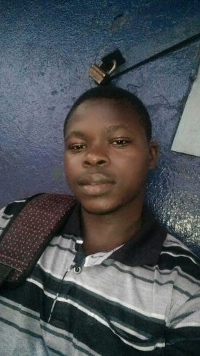 Je suis à la recherche d'une fille sérieuse et attentionnée