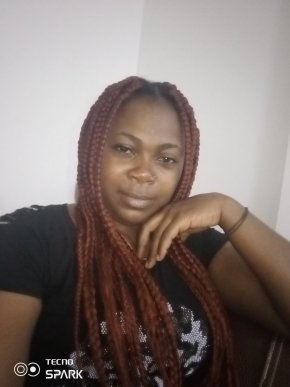 Belle Camerounaise séduisante a la recherche de l'amour 