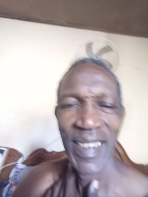 J aime discuter sans tabous..Cherche femme disponible