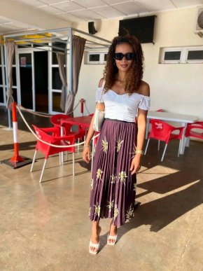 Femme Malagasy dynamique à la recherche d'une relation sérieuse 