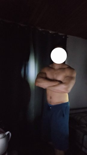 GIGOLO male pour mesdames prix négociable jeune endurant et sportif