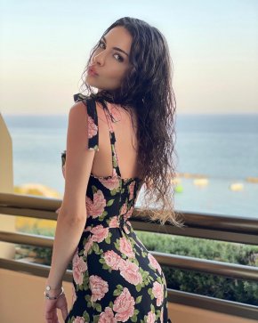 À la recherche d'une relation sérieuse, veuillez ajouter mon WhatsApp : +44 7386 864640