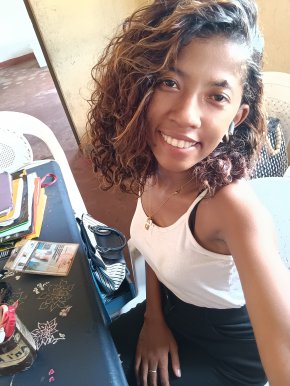 A la recherche d'une vie heureuse et l'amour sincère