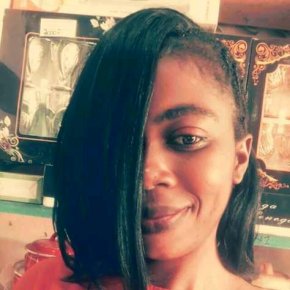 Jeune femme à la recherche d'une relation sérieuse