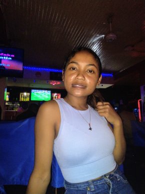 Raha mahalina anao ny hiresaka amiko de manasa andefa message privé