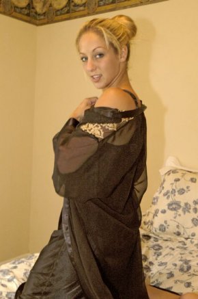 single lonely jennifer looking for right man the kinder man we can have happy tome forever