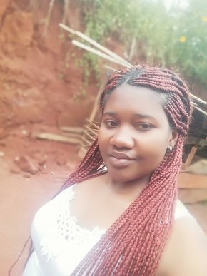 Jeune femme Camerounaise rechercher un homme sérieux PM eut importe la couleur de la peau.