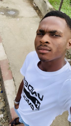 Jeune homme Célibataire sans enfants à la recherche de l’amour , besoin d’une femme sérieuse qui va 