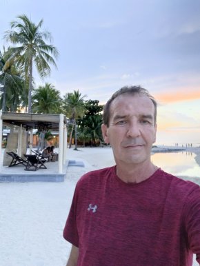 Je recherche une relation sérieuse, durable et sincère...