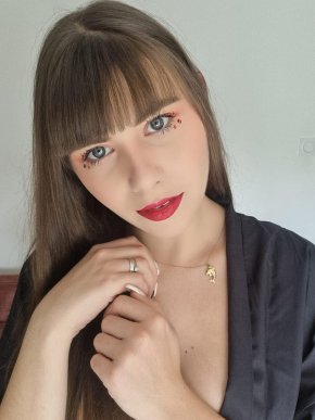 Je suis une femme célibataire à la recherche de l’amour 