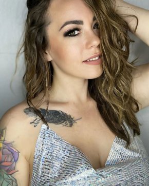Disponible pour une rencontre coquine et discret sur Skype ou Snapchat 