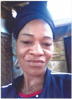 Une femme africaine à la recherche d'un homme sérieux: pas de blagueurs.