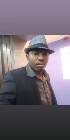 Homme Cherche relation sérieuse  avec une jeune femme sérieuse 