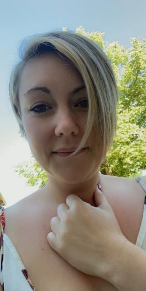 Moi je suis une femme tout d'abord sérieuse sincère et véridique