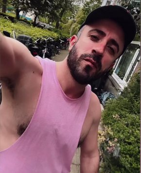 Sugar daddy cherche une relation sérieuse a long terme avec contrepartie financière 