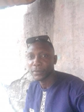 Une relation sérieuse et Merci de me contacter au numéro suivant  + 225 0140681114