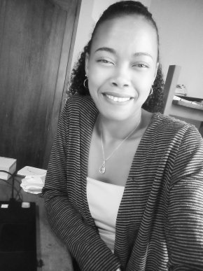 Femme sérieuse qui cherche une relation sérieuse à long terme.