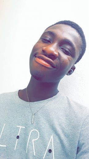 Recherche fille entre 18 et 22 ans pour relation sérieuse