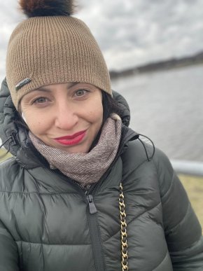 Moi je me nomme morettije suis nouvelle sur le site  je suis célibataire sans enfants