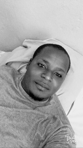 Recherche femme pour une relation sérieuse n’importe quelle couleur et croiyance