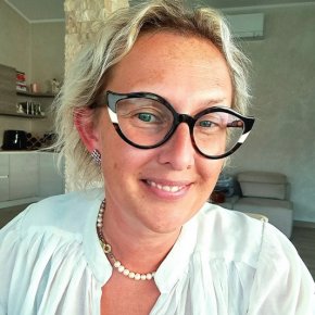 je suis une femme celibataire sans enfant mais pour ici je veut bune relation serieux