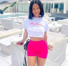 Disponible pour le plan bizi sérieux  je suis la pour satisfaire vos désirs WhatsApp +22959599545