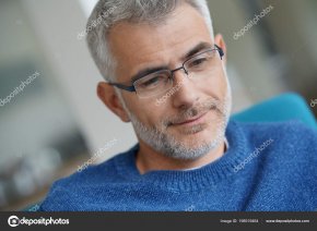 Bonjour tt le monde. Je m'appelle Nassim. Je ss genti et libre. 