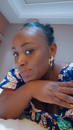 Bonjour je suis sandra recherche relation sérieuse avec plus si affinités 