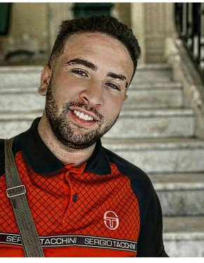 célibataire ,je suis un peu bavard et blagueur, et toujours de bonne humeur
