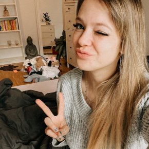 Ich bin ein nettes Mädchen und möchte Freunde finden