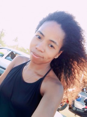Une femme à la recherche son âme sœur 