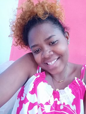 Femme sérieuse gentilé fidèle calme respect j'amerais trouver l'homme comme moi idèle calme 