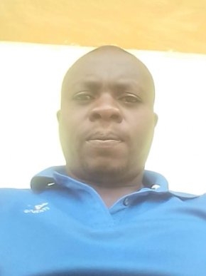 Jeune camerounais a la recherche d'une relation sérieuse et sincère