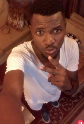 je recherche un femme pour amitié, voire pour une relation sérieuse si affinité
